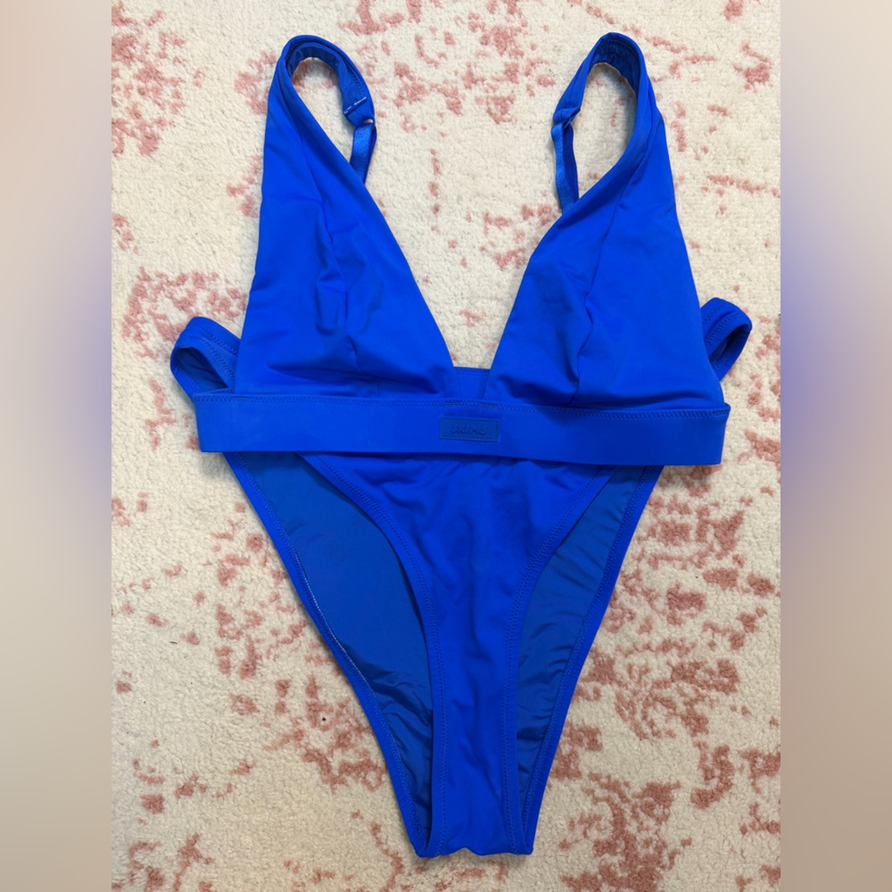 SKIMS Cobalt Plunge Scuba SET